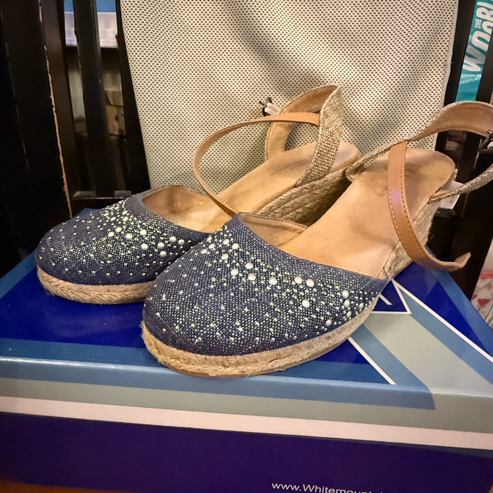 White Mountain Navy Espadrille Wedges